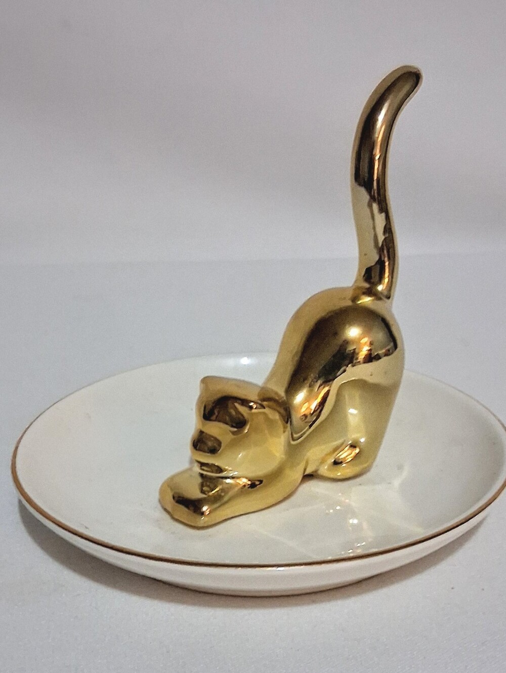 Mid Century Porcelain & 24k Gold Rim Trinket Dish - Gold Cat Ring Holder